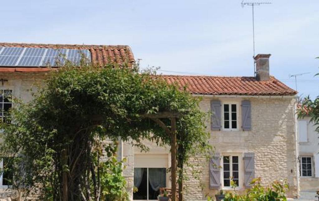 La Poussardiere Saint-Martin-sous-Mouzeuil Extérieur photo